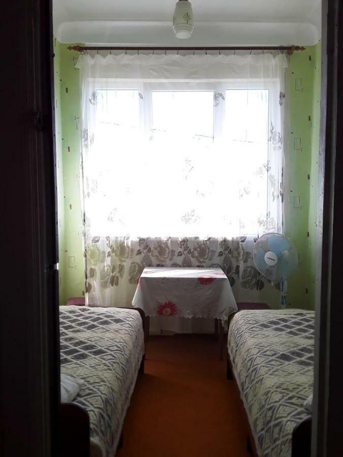 Zeleniy Dvorik Guest House New Athos ภายนอก รูปภาพ